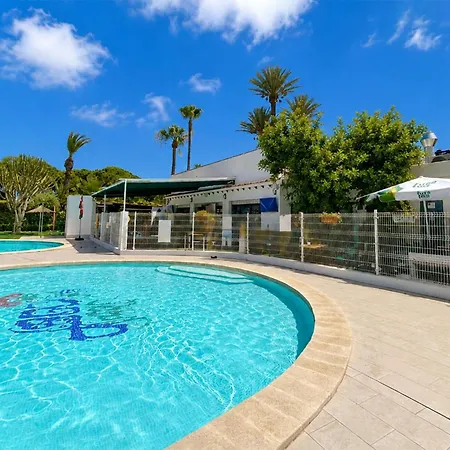 Apartment Urb Jardin *